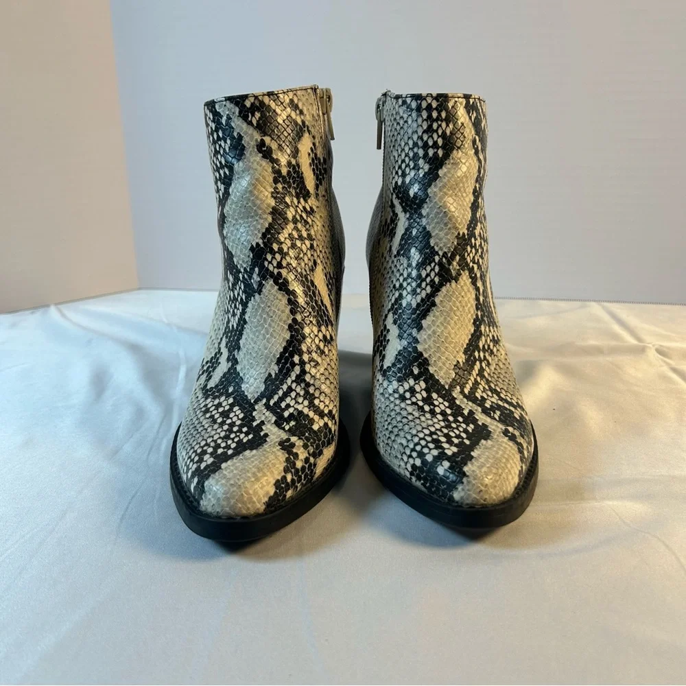 Madden Girl, Black & Cream Snake-Print Ankle Booties, Western Cowgirl‎ Size 7 M